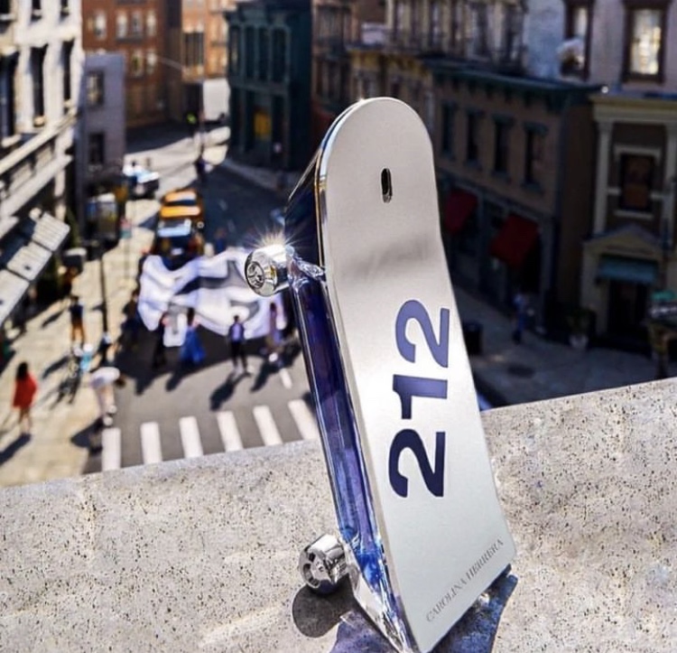 Carolina Herrera Men Heroes EDT 90 ML Erkek Parfüm - Görsel 2