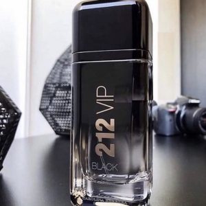 Alternative view of Carolina Herrera 212 Vip Black EDT 100 ML Erkek Parfüm